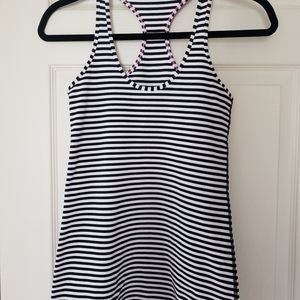 Lululemon cool racerback tank sz. 6